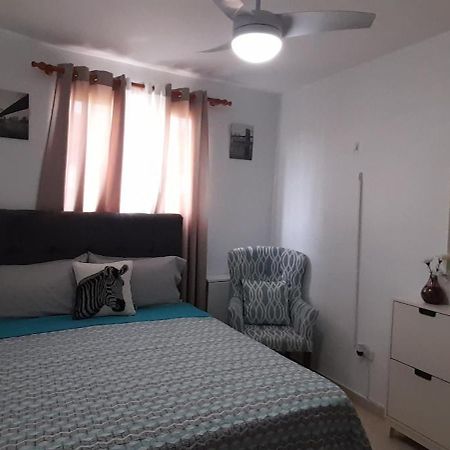 サンティアゴ・デ・ロス・カバリェロスResidencial Palmas De Guraboアパートメント エクステリア 写真