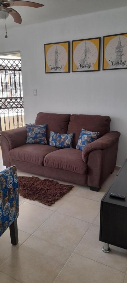 サンティアゴ・デ・ロス・カバリェロスResidencial Palmas De Guraboアパートメント エクステリア 写真
