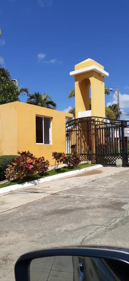 サンティアゴ・デ・ロス・カバリェロスResidencial Palmas De Guraboアパートメント エクステリア 写真